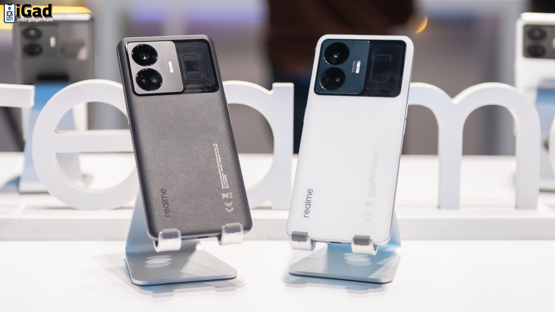 Menguji Kecepatan Pengisian Daya 240W pada Realme GT3