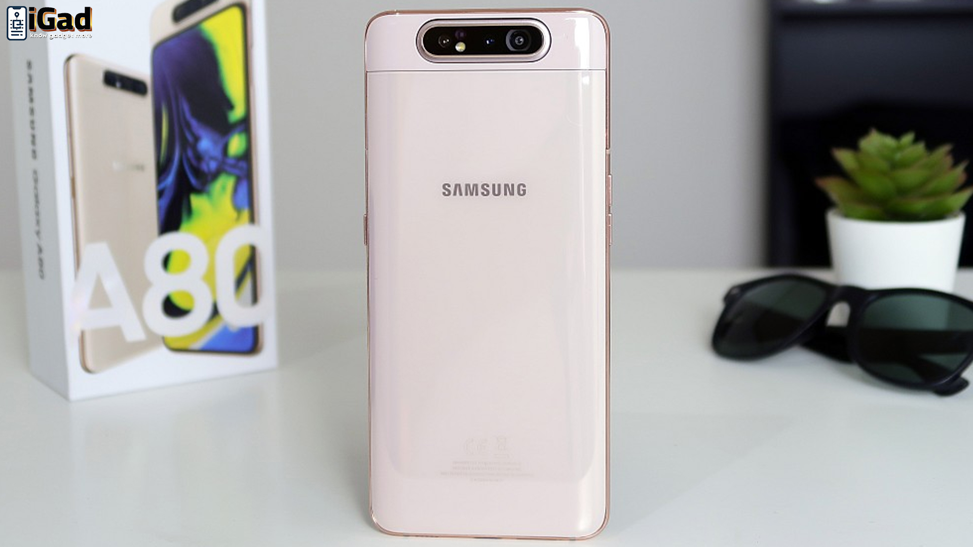 Kupas Tuntas Galaxy A80: Desain Futuristik, Performa Gahar