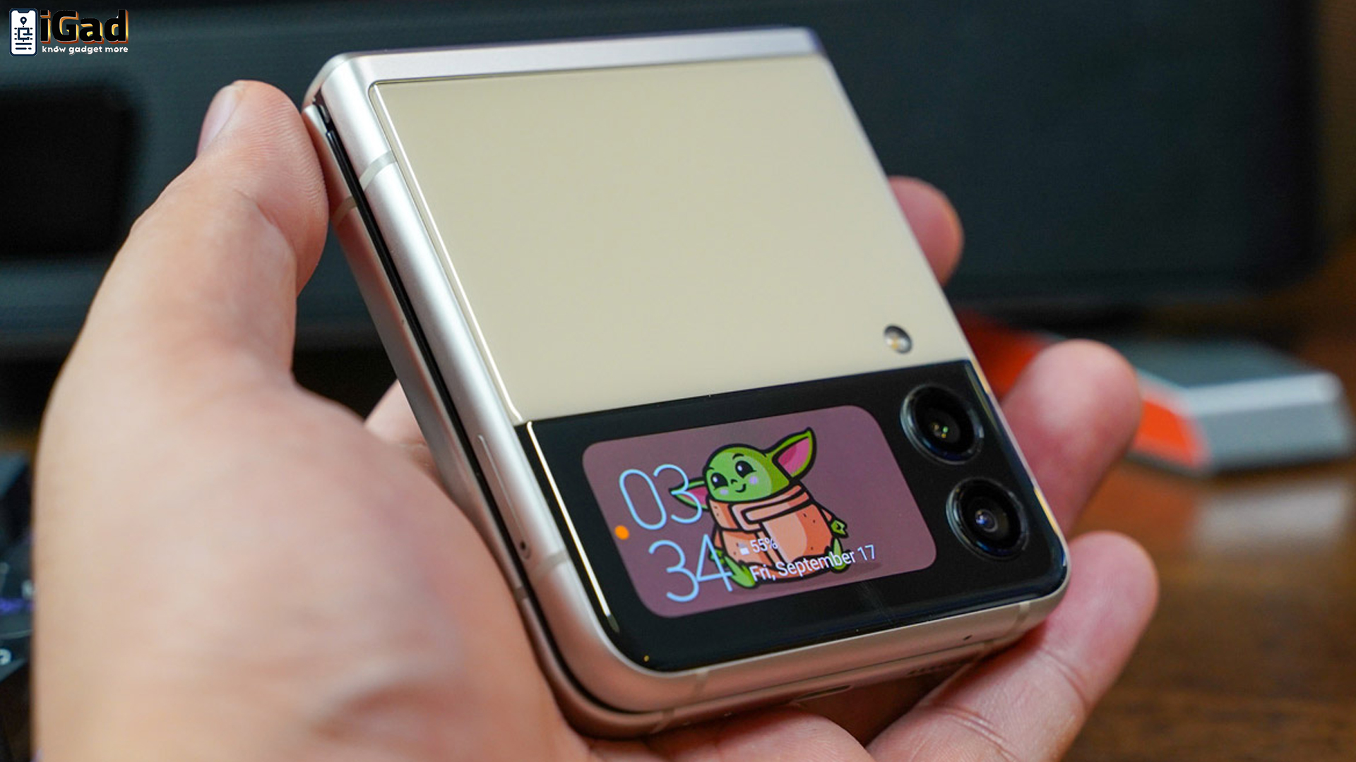 Samsung Galaxy Z Flip3 5G: Inovasi Lipat dalam Genggaman