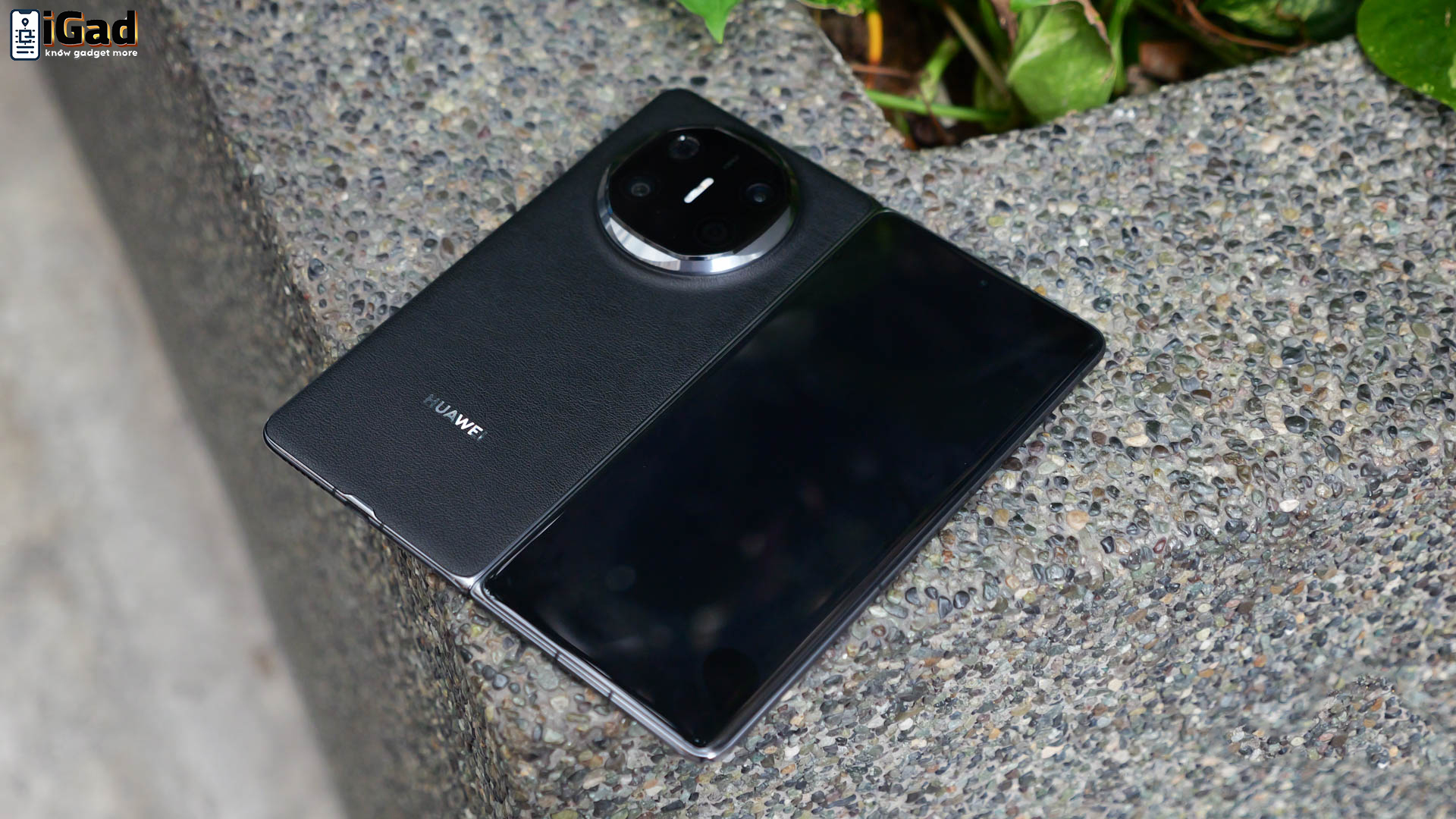 Huawei Mate X6: Dari Lipatan ke Layar Besar dalam Sekejap